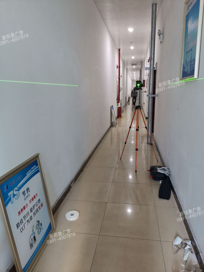 樓道內(nèi)企業(yè)文化樹(shù)脂鏡框設(shè)計(jì)制作